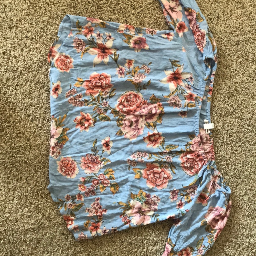 Off the shoulder long sleeve blouse